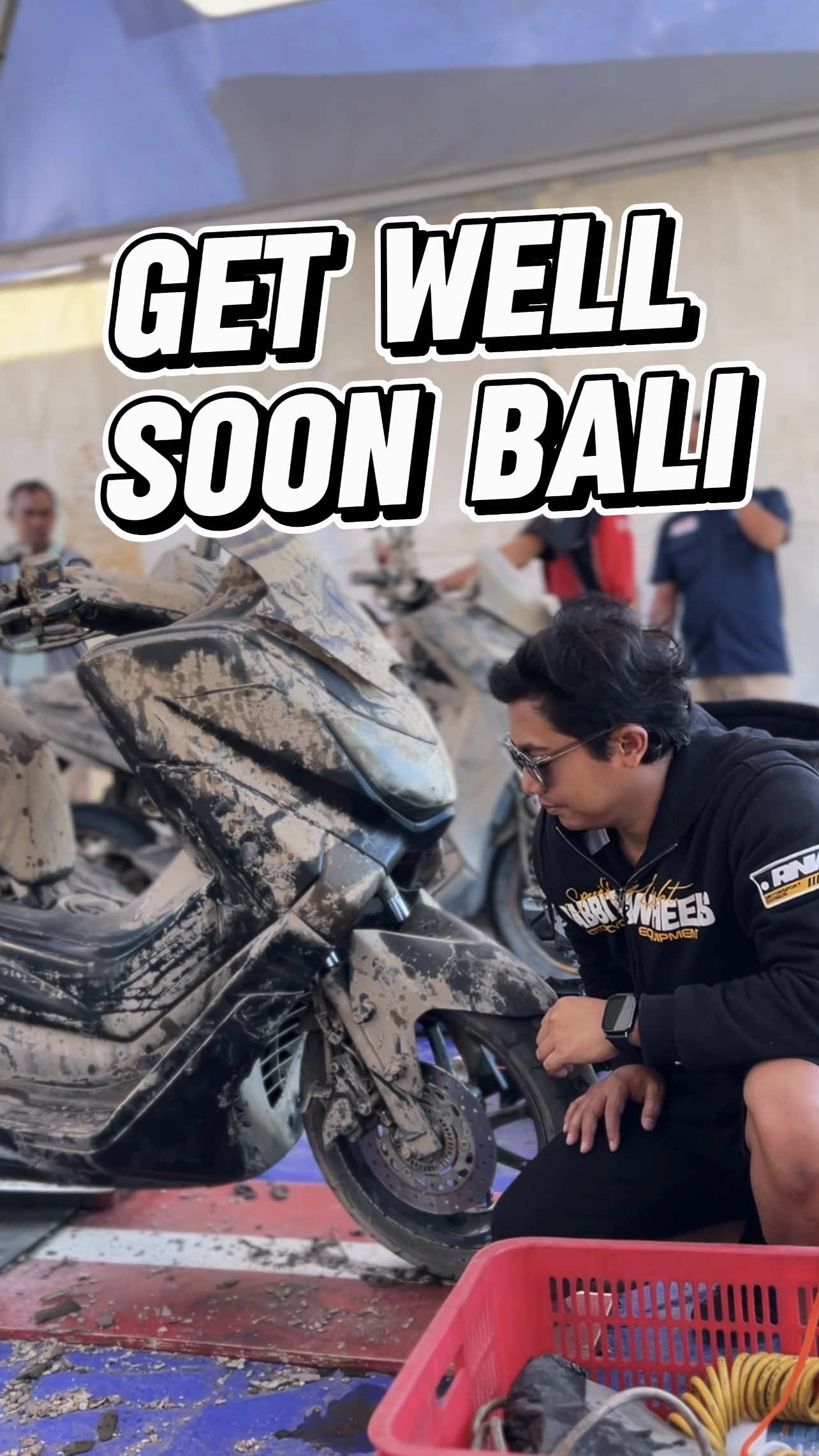Musibah memang tidak bisa di hindari Yamaha untuk bali‼️ Segera merapat temen temen motor Yamaha  GRATIS!! Jasa Service ringan dan Oli Kunjungi Posko Service Yamaha:  · Pasar Badung (posko 1) · Pura Demak (posko 2) · BISMA COKRO  · CV. BISMA MANDIRI  · AGUNG MOTOR CENTER · YAMAHA FLAGSHIPSHOP DIPONEGORO · WAJA MOTOR PANJER  · PANGESTU MOTOR · AGUNG MOTOR PADMA  · AGUNG MOTOR GATSU · NIAGA PEMOGAN  · KINTAMANI SANUR · BISMA SUNSET ROAD  · KINTAMANI PUTRA PERKASA · WAJA HAYAM WURUK  · WAJA MOTOR SUKAWATI  · WAJA UBUD  · WAJA SENTRAL  · AGUNG MOTOR KEDIRI  · WAJA TABANAN · BISMA BUANA RAYA · KINTAMANI KROBOKAN  · WAJA BATUBULAN #yamahabali #afifthoha 