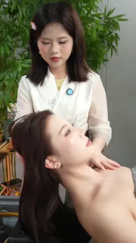 Chinese herbs head therapy spa #relax #relieve #massage #dandrufftreatment #scalpcare #headspa #washhair #foryou #spa #asmr #treatment #relievepressure #asleep #relaxingasmr #headmassage #therapy #sleep