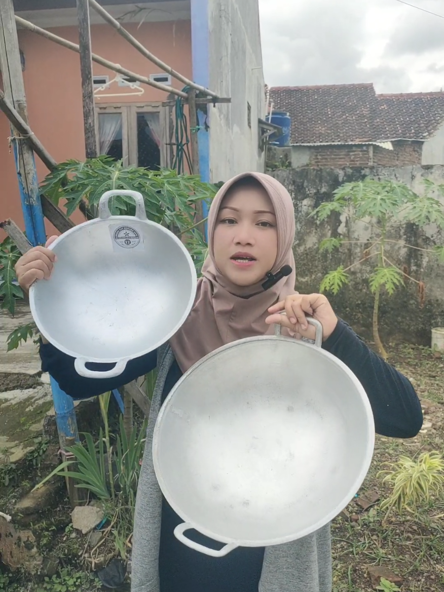 wajan cekung ini cocok nih buat seblak  #perabotanrumahtangga #wajan #modalkontendoang #gajiansale #gratisongkir 