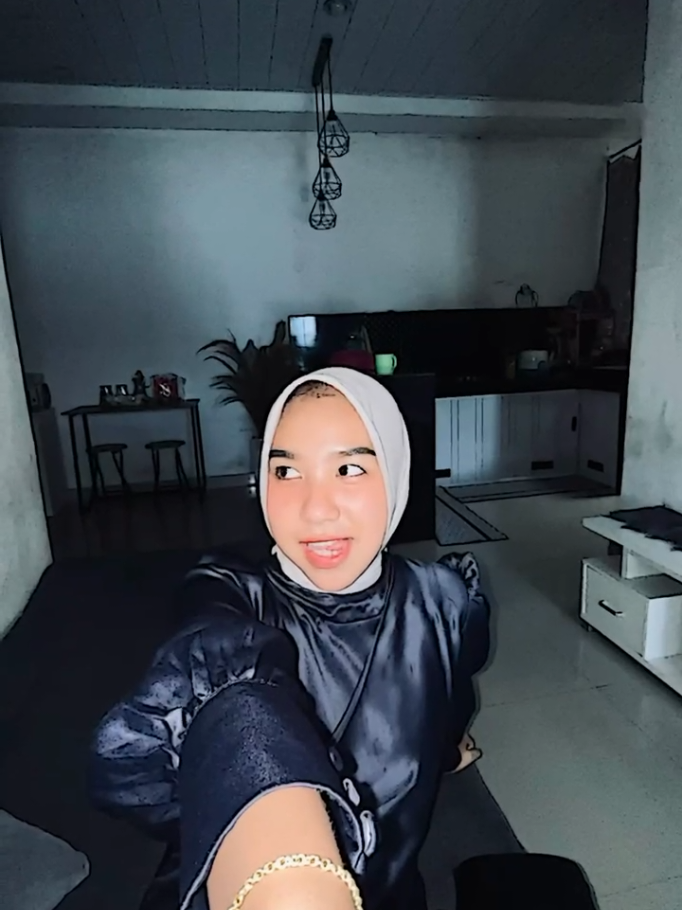 Mona, Ilmu Hukum_FH @allowkiyaa  #CapCut #foryou #mencaripasangan #unjajomblo #unja 