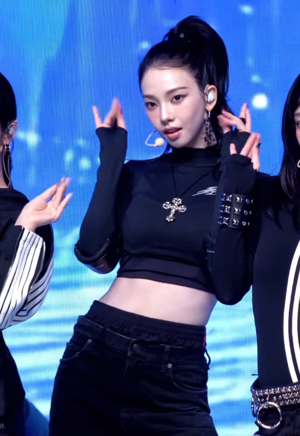 [MPD직캠] 에스파 카리나 직캠 4K 'Rich Man' (aespa KARINA FanCam) MCOUNTDOWN_2025.9.11 #æspa #에스파 #KARINA #카리나 #RichMan 