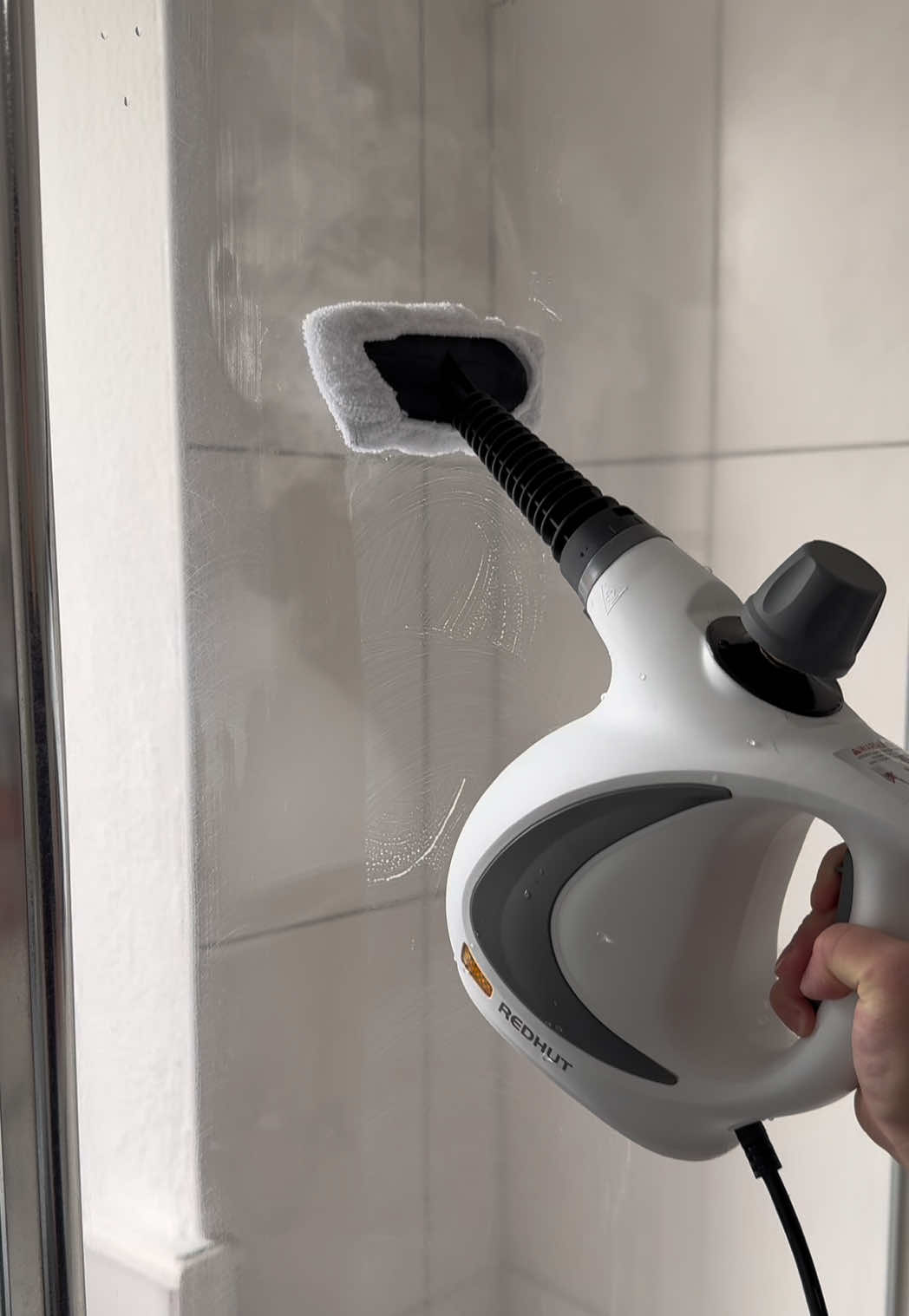Ab jetzt brauch ich beim Putzen weder Schwämme noch Reinigungsmittel #redhut #dampfreinigung #steamcleaner #reinigung #TikTokShopDeutschland 