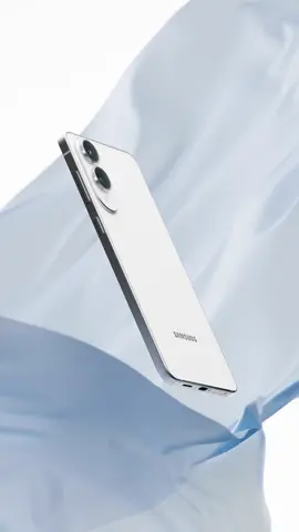 #GalaxyS25 Edge - Một thiết kế đơn giản tinh tế, nhưng sức mạnh thì vô hạn với vi xử lý mới được tối ưu cùng Galaxy AI, mang lại sự kết hợp hoàn hảo giữa phong cách và hiệu năng đỉnh cao. Created by @wannerstedt #Samsung #ExploreGalaxy #SamsungPartner