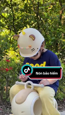 Nón bảo hiểm cho bé đạt chuẩn đi xe#muasamcungtiktok #nonbaohiempipon #nonbaohiem #BabyBÔNGÚ 