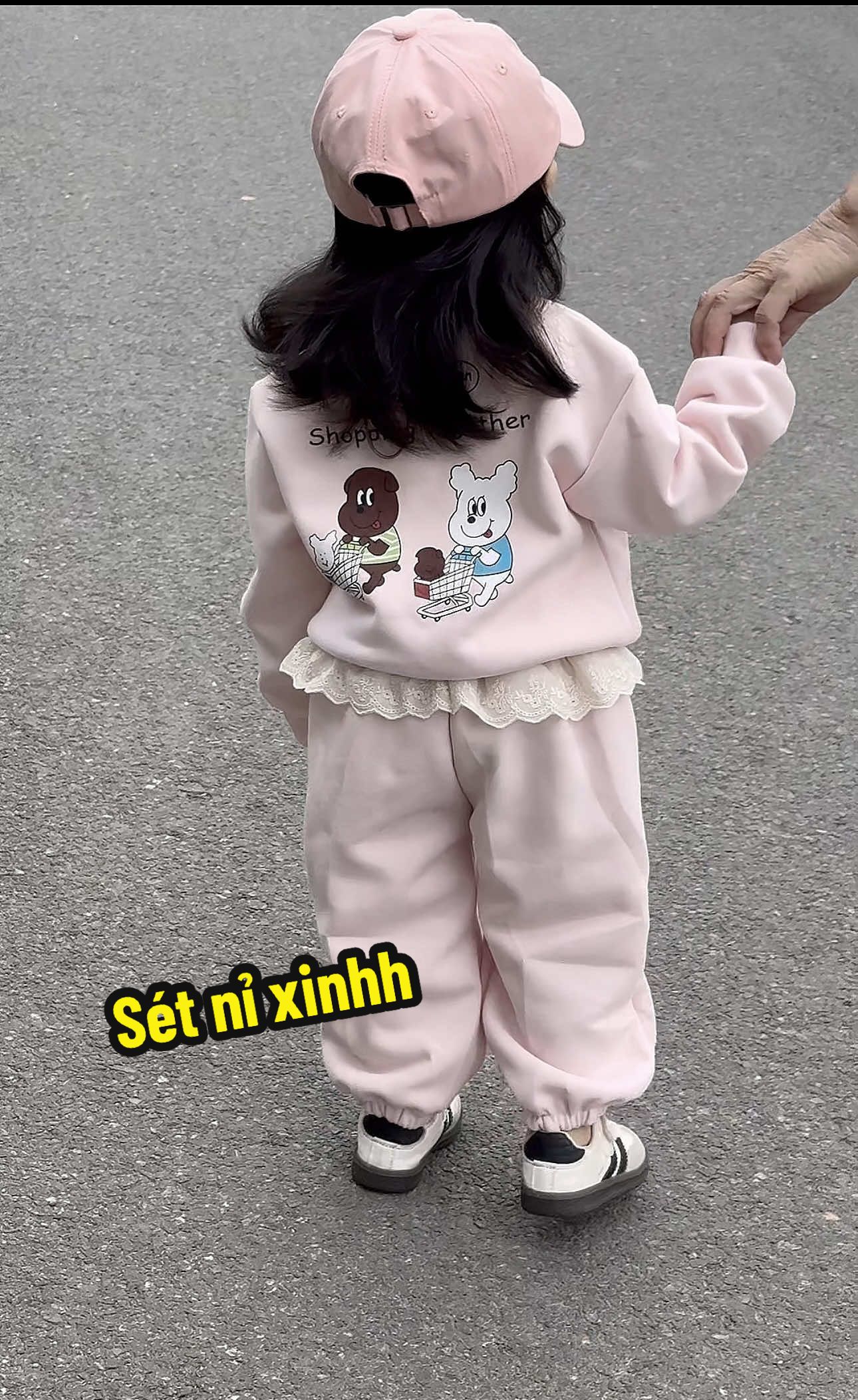 Sét xinhh quá , chất nỉ 2 da siu dày dặn á🤭#xuhuong #thoitrangtreem #thoitrangbegai #setxinhchobegai #setquanaobegai 
