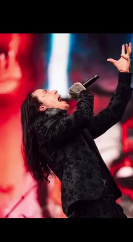 long hair Ronnie is just so beautiful. #fallinginreverse #ronnieradke #fyp #fypシ #viral 