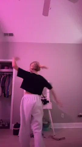 I think I ate this up🤪😂.                    #littlemewouldbeproud #fypシ゚viral #blowthisup #viral should  I be on dance moms  #jesuslovesyou 