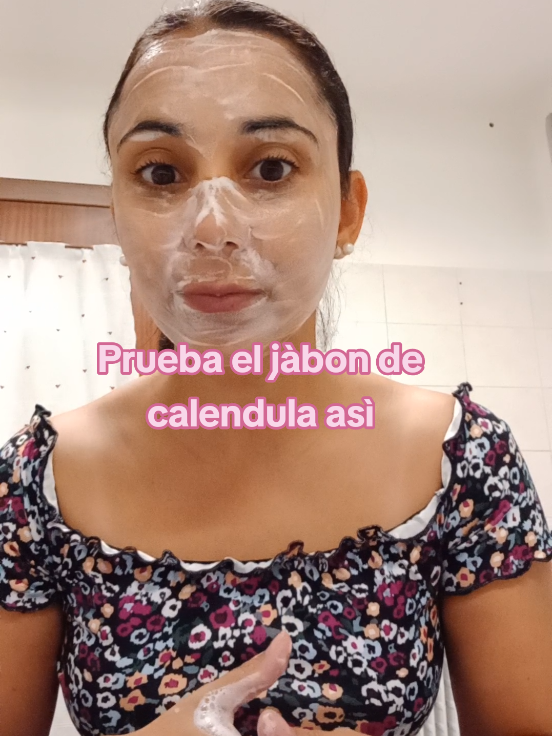 Has esto con tu jàbon de calendula para que veas que maravillosos resultados para aclar tus manchas zonas oscuras, piel seca y sensible etc etc ....¿Ya lo has probado?  #jàbondecalendulafarmasi #comousarjabondecalendulafarmasi #productosfarmasi #pielsecaysensible #productosveganos 