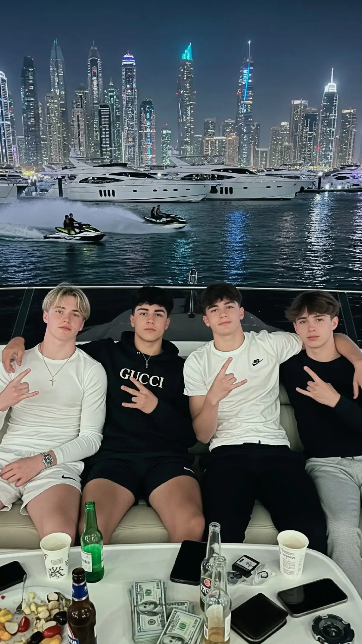 🛥️