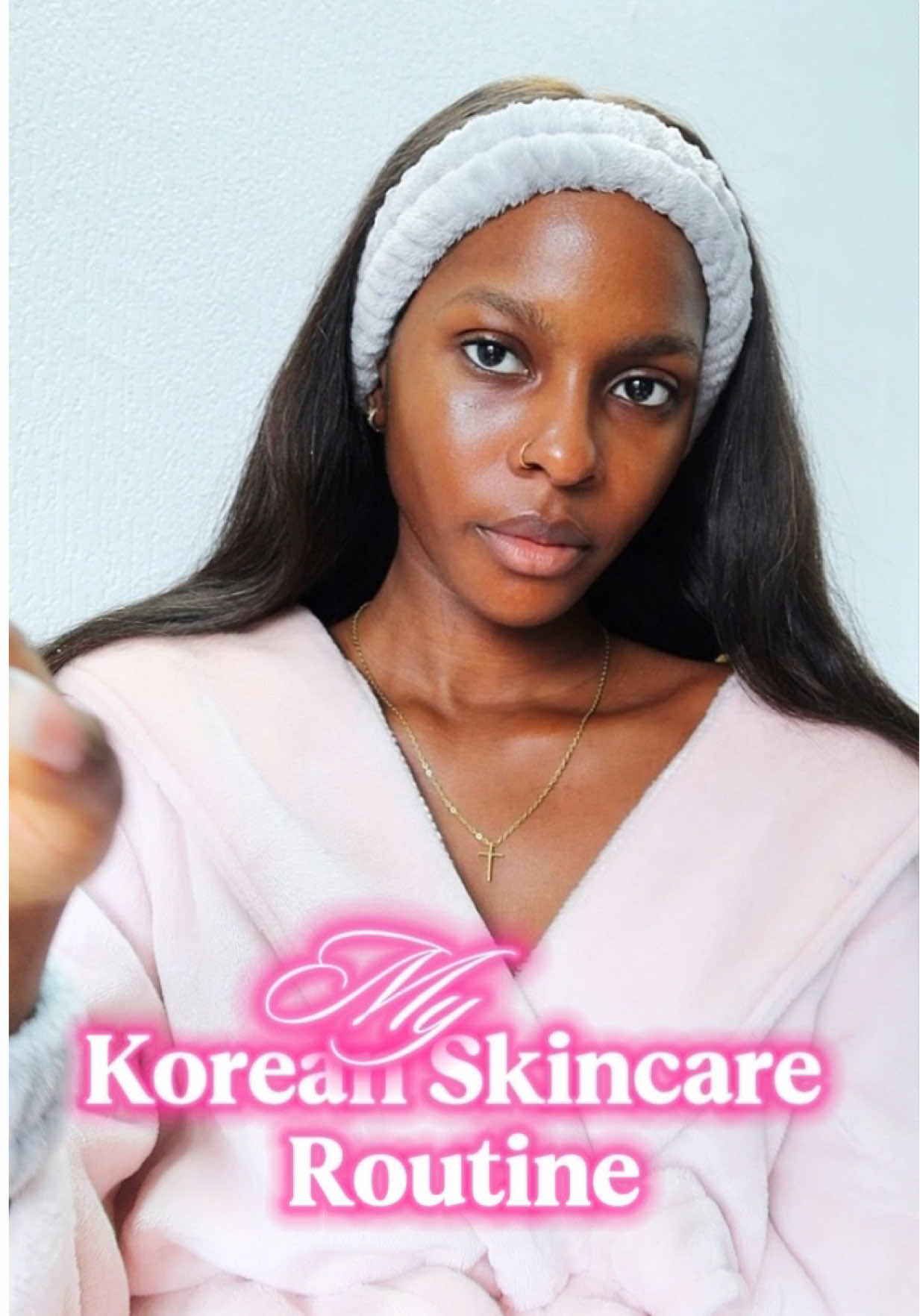 Morning routine ✨  Cleanser / Toner: @etudeofficial.global  Essence / Cream: @COSRX Official  Serum: @Beauty of Joseon  Eye Cream: @3W Clinic MY  Sunscreen : @Herbloom  Lip mask: @LANEIGE Europe  Eyelash serum: @Aromazone_officiel  #blackgirlskincare #koreanskincare #hygieneroutine #fyp #skincare