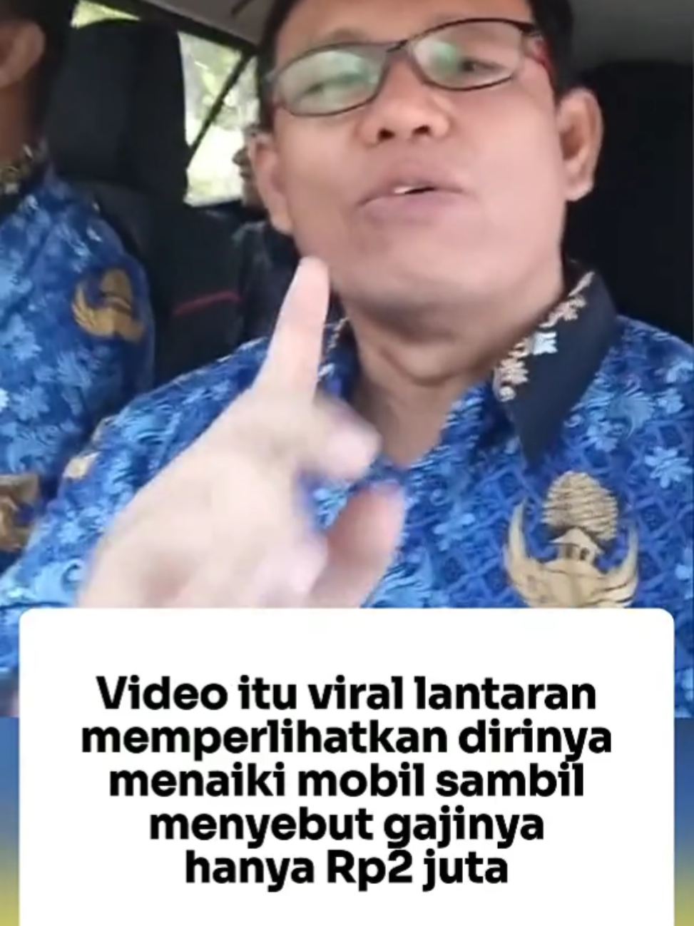 Perangkat Desa di Groboganpamet mobil meski gaji 2 juta..?! 