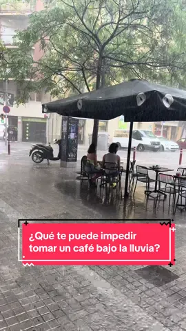 Podría ser uno de ellos perfectamente 👀  #cafe #lluvia #coffee #rain #barcelona 