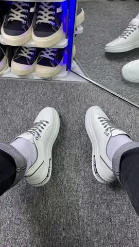 Rekomendasi sepatu cowok keren #sepatu #sepatucowok #sepatusneakers #sneakerscowok #sneakers 