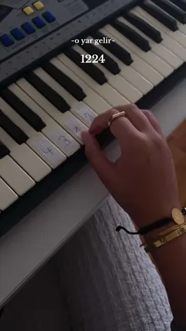 o yar gelir tutorial 💞 #birzamanlarçukurova  #oyargelir#fyp#pianotutorial 