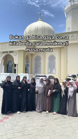 Anak pondok ni😂#santrikeren #santripondokk #santriindonesia #ukhticantik #berandatiktok #viralfyp #fypdonggggggg #santri #virall 