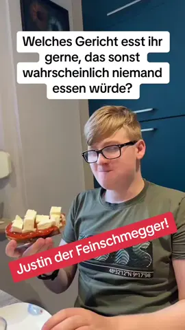 Juszin ist ein echter Feinschmegger! Heute präsentiert er Ketchup mit Hirtenkäse auf Stulle! Lasst es euch schmecken! #JustinPortius #feinschmecker #ketchup #mealoftheday #FoodTok 