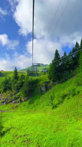 📍Klingenstock, Switzerland 🇨🇭 Follow for daily Swiss Content 🇨🇭 📌 Save this for your trip to Switzerland 🇨🇭 🎥 by: @swisswoow  #switzerland #mountains #schweiz #swissalps #myswitzerland 