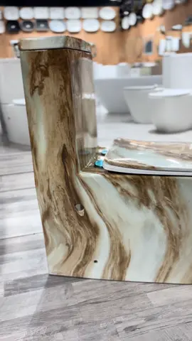Hamam interyerinizə fərqli bir zəriflik qatacaq kermoqranit tualet ✨ Unikal qəhvəyi-ağ mərmər teksturası ilə həm estetik, həm də müasir görünüş bəxş edir. Keyfiyyətli materialdan hazırlandığı üçün uzunömürlüdür, suya və nəmə davamlıdır. ✔ İstər nağd, istərsə də kreditlə rahat şəkildə əldə edə bilərsiniz. Hamam dizaynında dəbdəbə və möhkəmliyi birləşdirən seçim üçün bizə müraciət edin. 📍 Ünvanlarımız: Sədərək Ticarət Mərkəzi Sumqayıt filialı 📞 Ətraflı məlumat və sifariş üçün əlaqə saxlayın. #beymen #seravit #hamammebeli #bakumebel #azmebel   
