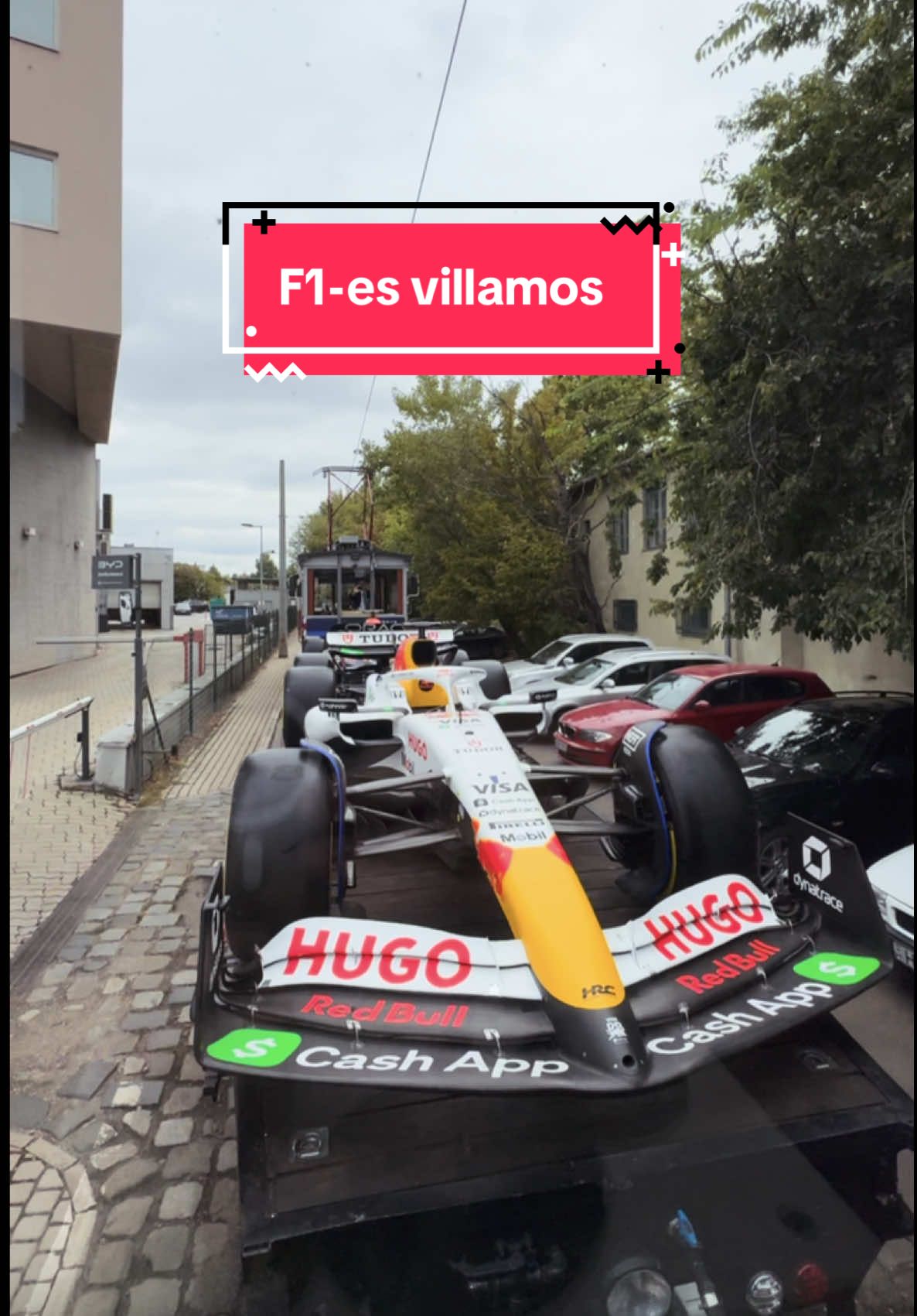 F1-es autók egy villamoson?! Hol, mikor? Mutatjuk 😎 #f1 #redbullracing #formula1 #budapest #nagydani 