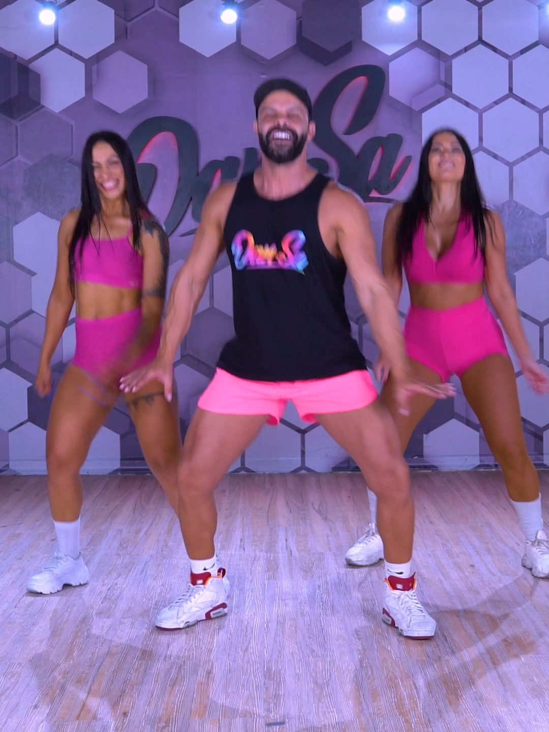 @danielsaboya @marcelatolota @ninnamaya @wesleysafadao #tbt #subidinha #vemdansa #hit #foryoupage