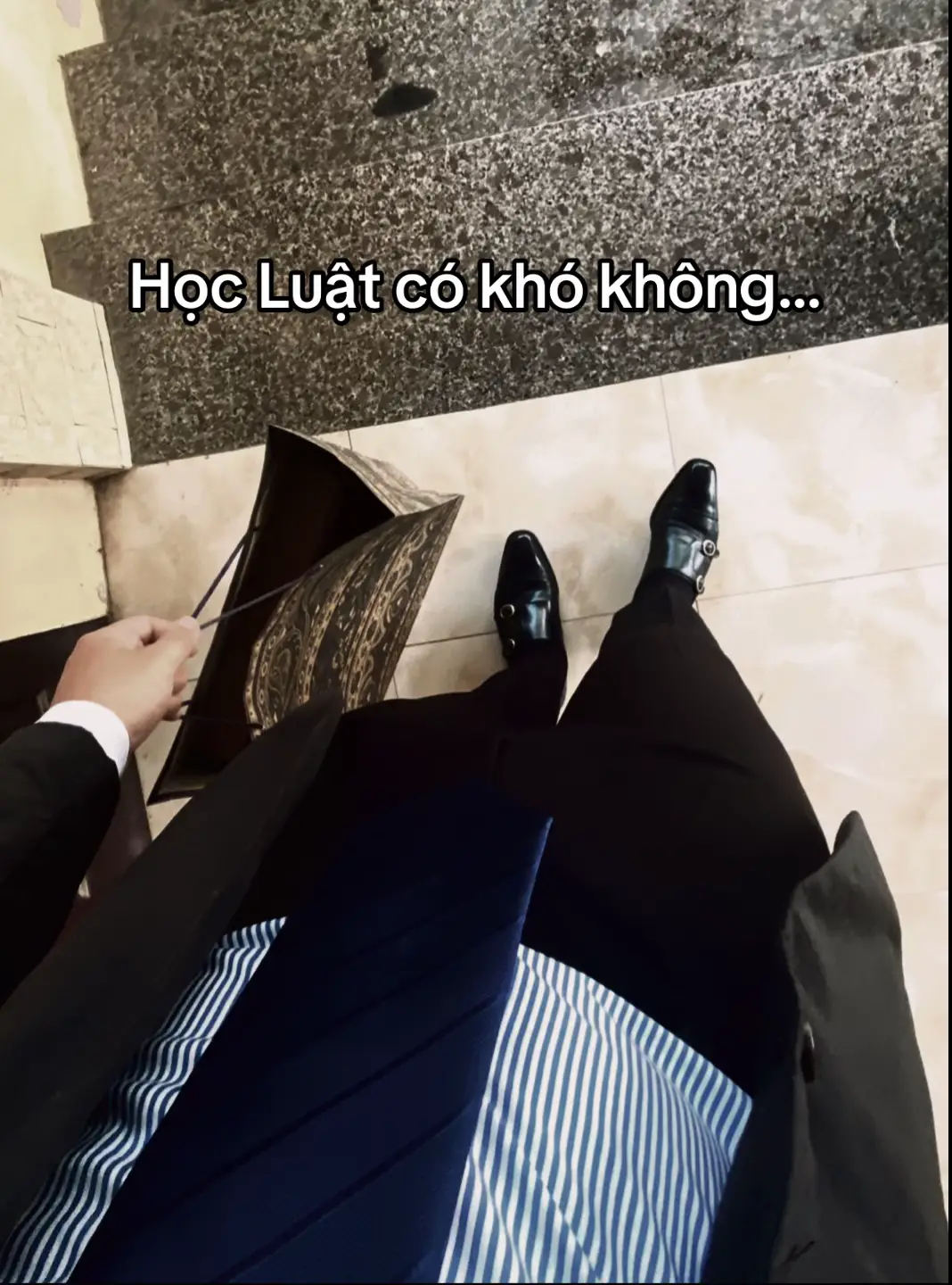 À thì cũng… #luatsu #sinhvienluat #lawstudent #trending #fyp 