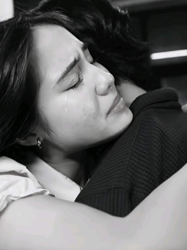 they are very beautiful, finally fattah got the most sincere hug from rose directly🥺 @fatso @NICOLE ROSSI  . . . #nicolerossi #fattahsyach #fattzar #fattrose #asmaragenz 