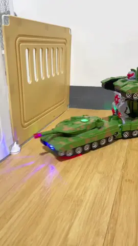 Đồ chơi xe tăng tự động biến hình Robot có nhạc đèn #xuhuongtiktok #fpyシ #viralvideo #dochoi #xetangbienhinh 