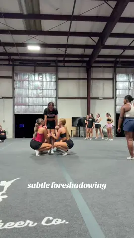 good stunt day🤣 #cheer #newskill #greenscreenvideo @ella @hailey 