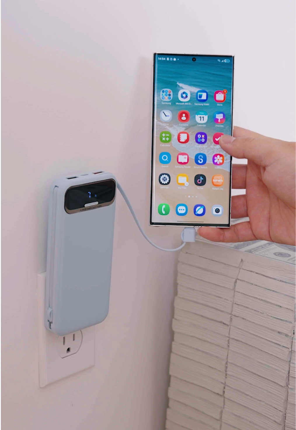 A power bank with a built-in plug and charging cable is definitely a great helper for business trips and travel!#powerbank #powerbankcharger #fastcharger #travel #techtok 