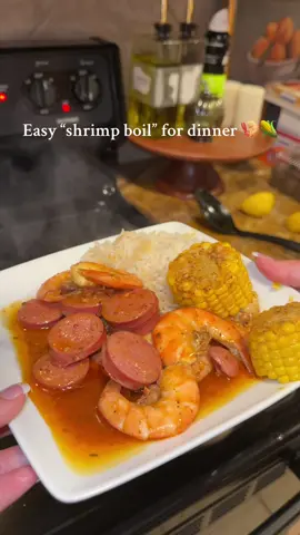 One of my favorite plates to cook because it’s easy, fast, and yummy 😋🍤 #fyp #DinnerIdeas #Recipe #shrimpboil #cookwithme 