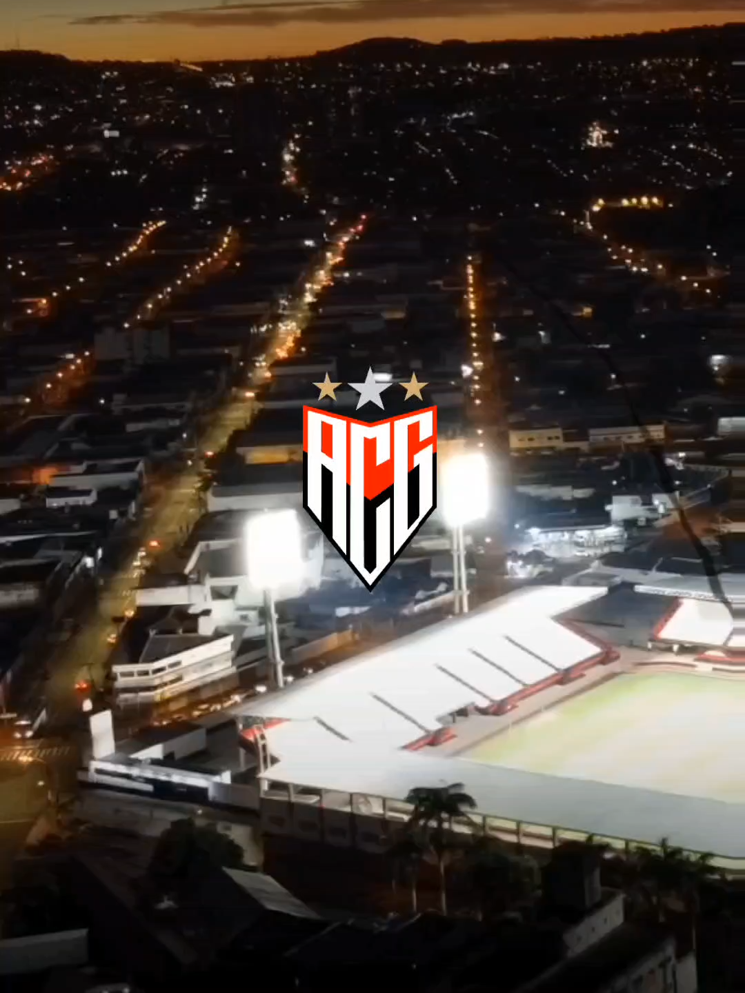 🔥🐉 O DRAGÃO E SUA HISTÓRIA DE GARAA 🔥🐉 A história do Atlético Clube Goianiense é feita de coragem, garra e paixão. 🔴⚫ Cada capítulo é escrito com o suor de jogadores, torcedores e de toda a família atleticana que nunca deixa de apoiar. 🏟️❤️ No Castelo Dragão, cada gol, cada vitória e cada emoção se transforma em memória eterna. ⚽🎉✨ É uma história que merece ser contada, celebrada e lembrada por gerações de atleticanos. 👨‍👩‍👧‍👦🐲 Revivemos cada momento como um filme emocionante, e é impossível não se arrepiar com a força, a fé e a união da torcida. 🎬💥💪 A garra do Dragão pulsa em cada coração rubro-negro, lembrando que juntos somos mais fortes! ❤️🔥 Texto PauloMarcosDragolino #AtléticoGoianiense #Dragão #GarraRubroNegra #TorcidaAtleticana #FamíliaAtleticana #HistóriaRubroNegra #OrgulhoDeSerAtlético #PaixãoPeloDragão #VibraçãoRubroNegra #EmoçãoSemFim #FutebolComAmor #UnidosPeloDragão #RubroNegro #ForçaDoDragão #AmorSemLimites ❤️🐉🔥⚽🎉📣