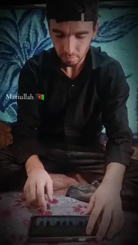 دوستان به نظرتان این ساز ازکدام فلم میباشد ؟