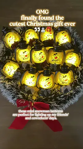 The cozy vibe we all need this Christmas! So obsessed with these adorable mini snowman lanterns. Definitely getting them for my coworkers in my company！😚🎅🎄⛄️🤲👨🏻‍💻#christmaslantern #snowmanlantern #coworkergifts #christmasdecor #christmasfinds 