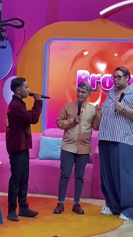 Terimaksihhh @Brownis TTV @rubenonsuofficial @Ivan gunawan @Ayu Ting Ting  See yue 😚