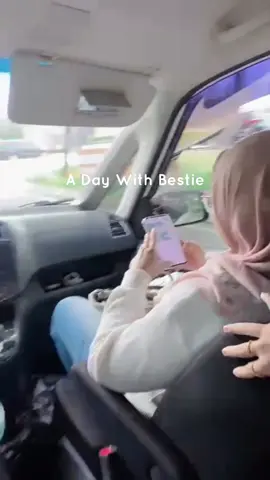 gak janjian gak apa, pake baju celana senada. bertiga aja heboh kaya se RT, gimana kalo versi lengkap 🤣 pertemanan lebih dari 7th Alhamdulillah..makasii utk hari ini ya bestie🥰😍 #bestiegoals #bestie #pertemanansehat #fyp #bogor 
