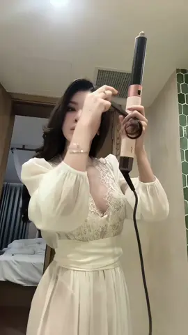 Trên đời này..” Chỉ có kẻ lừa đảo mới là kẻ chân thành..Bởi vì hắn thật lòng muốn lừa bạn!”😌