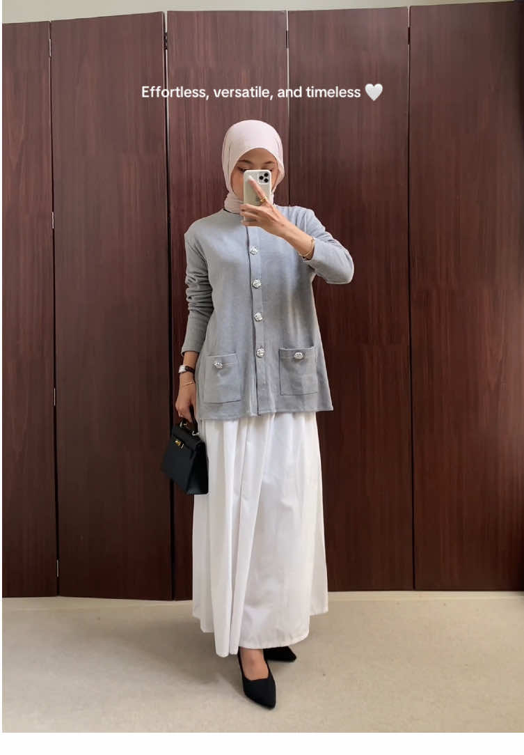 Gia knit grey selalu jadi favorite🥹 Easy to pair with anything🤍 #basicfit #knitwear 