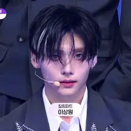 look at his crazy face card #sangwon #leesangwon #boysplanet2 #boys2planet #fyp 