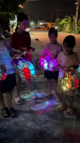 Đèn trung thu gỗ tô màu thoả sức tô màu, thoả sức sáng tạo 🥰 #dentrungthutommau 