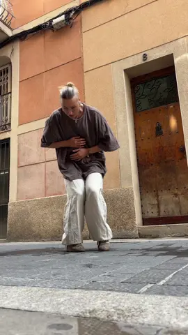 @BILLIE EILISH this song🥲 love dancing in the street as always #billieeilish #hostage #contemporarydance #improvdance 