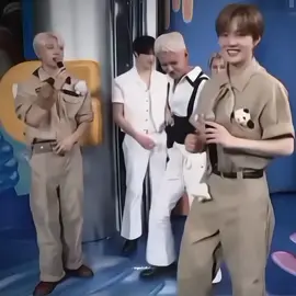 so proud, mereka udah sukses dijalan mereka masing-masing☺ #junkyutreasure #doyoungtreasure #seunghuncix #byounggoncix