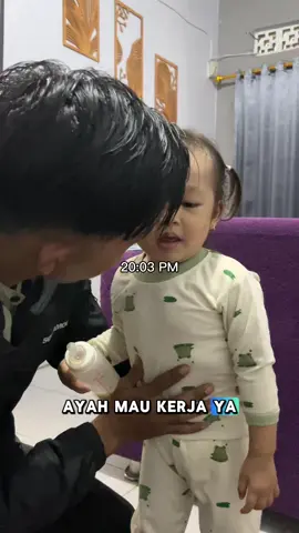 MaasyaaAllah Tabarakallah..  #fyp #ayahdananakperempuannya #pasutri #berangkatkerja 