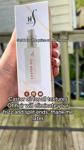 The best thing for #splitends #damagedhair #castoroil #herstyler #hairserum 