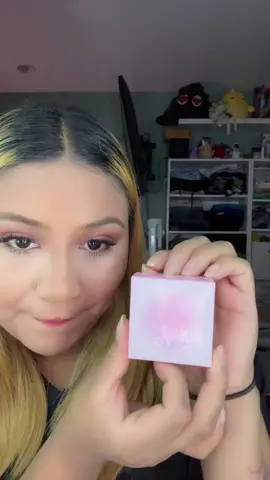 El color y lo fácil que es aplicarlo me encanta 😩🫶  @intoyoucosmetics  #intoyoucosmetics #blush #makeup #foryoupage #dewyblush 