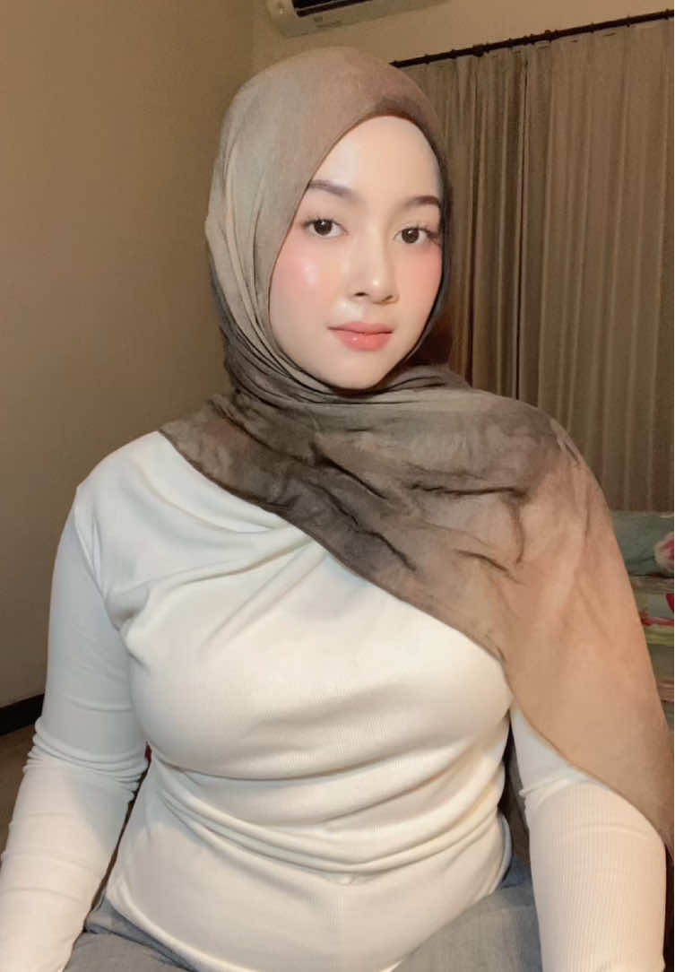 cinta kah tidakkk ?! 😡