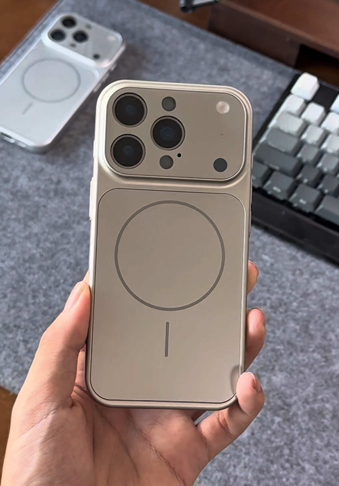 Ốp đẹp khum ạ #tonycase96 #oplungchongsoc #oplungiphone #oplungiphonexin #oplungmagsafe 