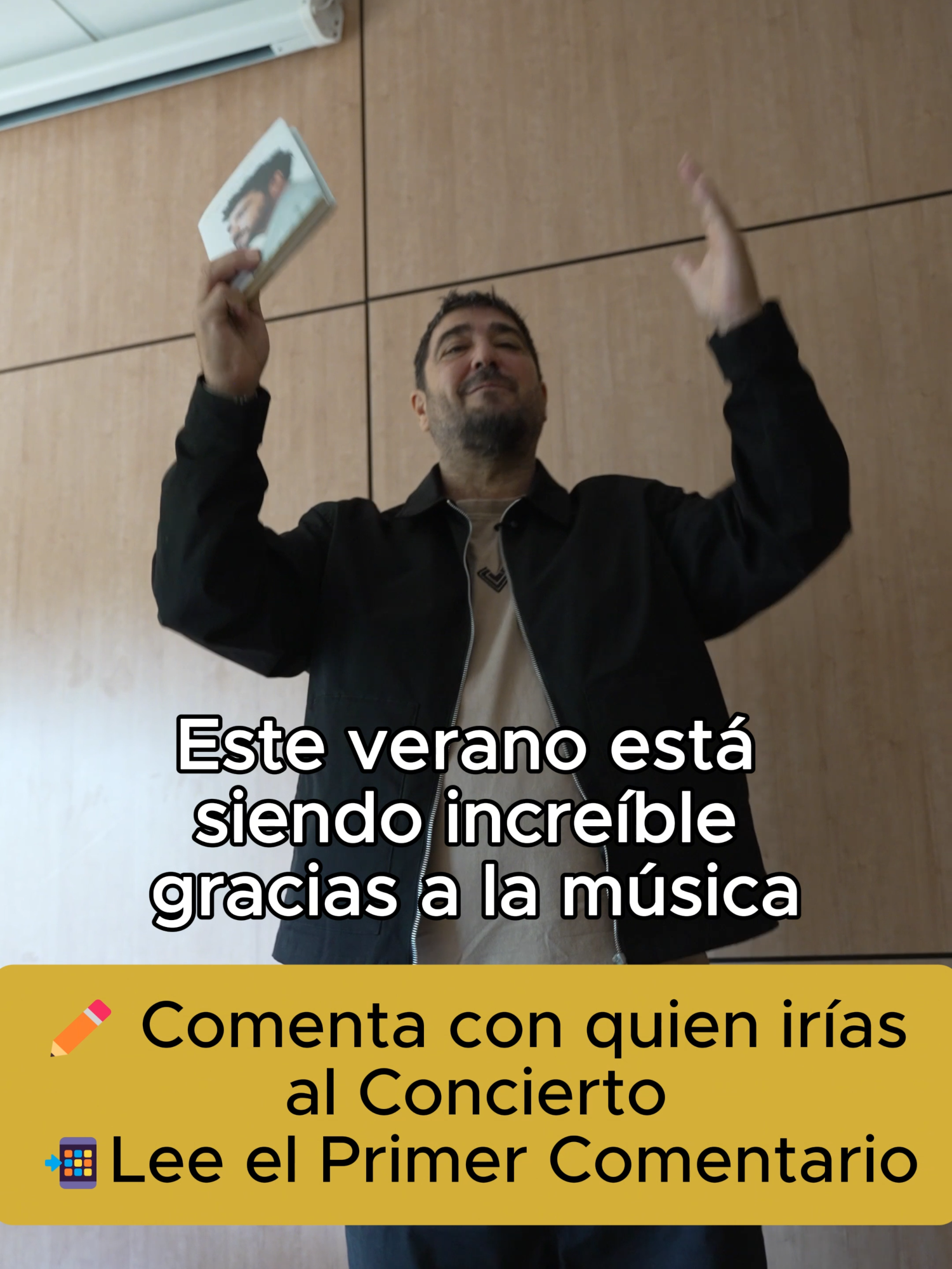 Ya puedes conseguir una Entrada Doble para uno de los próximos conciertos de Antonio Orozco.   Con la reserva del libro 