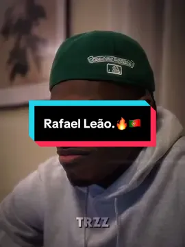 Rafael Leao est du 93 c’est pas possible autrement.🤣🤣🤣 #footballtiktok#acmilan#leao#rafaelleao#rafaelleao🇵🇹  