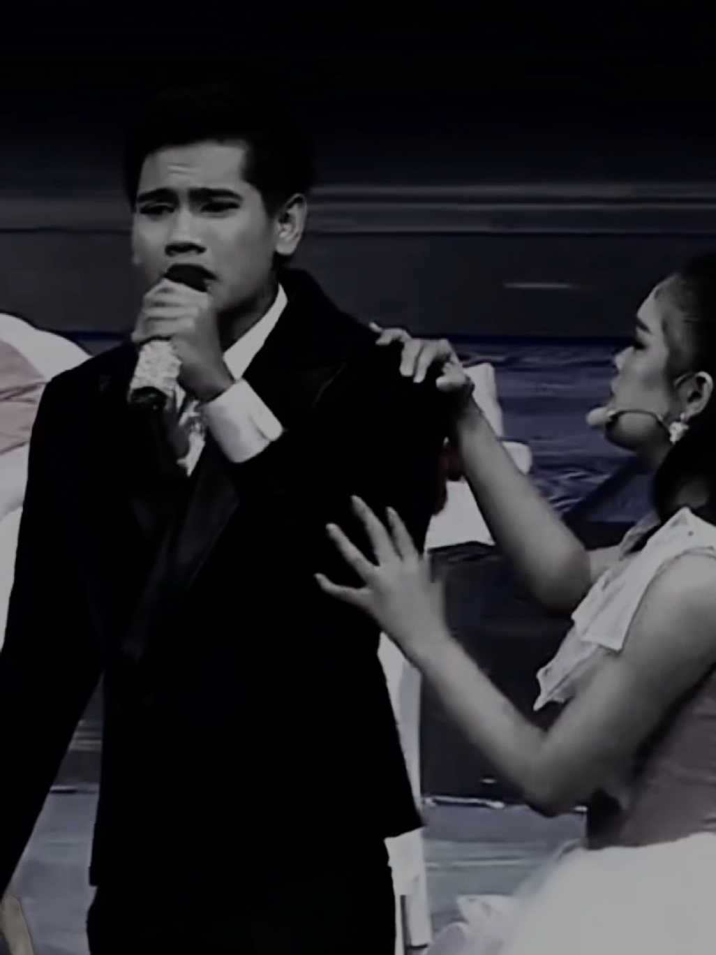 Len ini sumpah merinding banget ini, sakit nya sampe sini aslii 😭😭 #valenda7 #spektakuler #merinding #dangdutda7 #foryou 