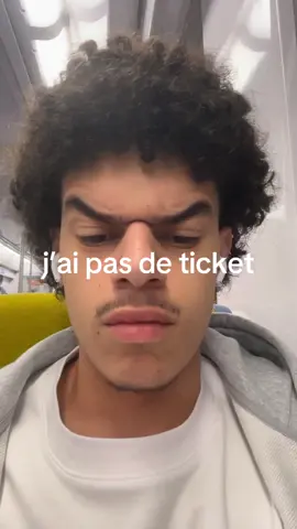 je suis foutu #sourcils #danse #ratp #rer #police (jrigole )
